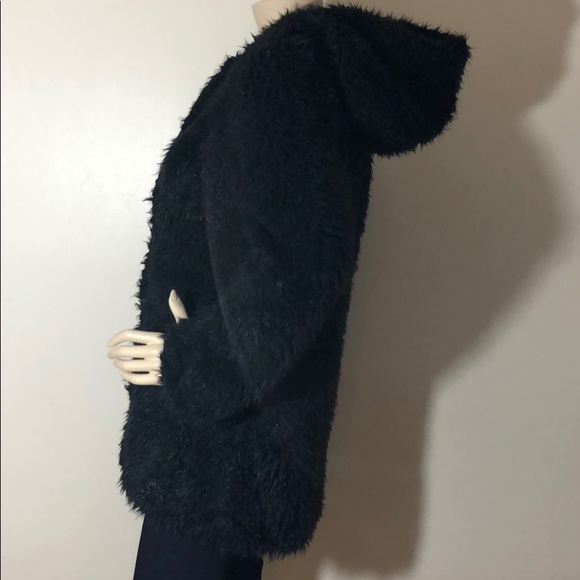 BUTTON CLOSURE HOODED SHAGGY BLACK FAUX COAT - Picture 7 of 8